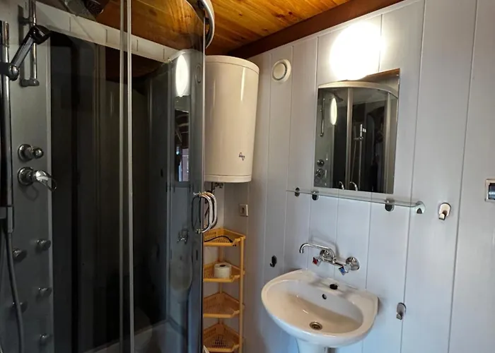 بيت للعطل Mardar